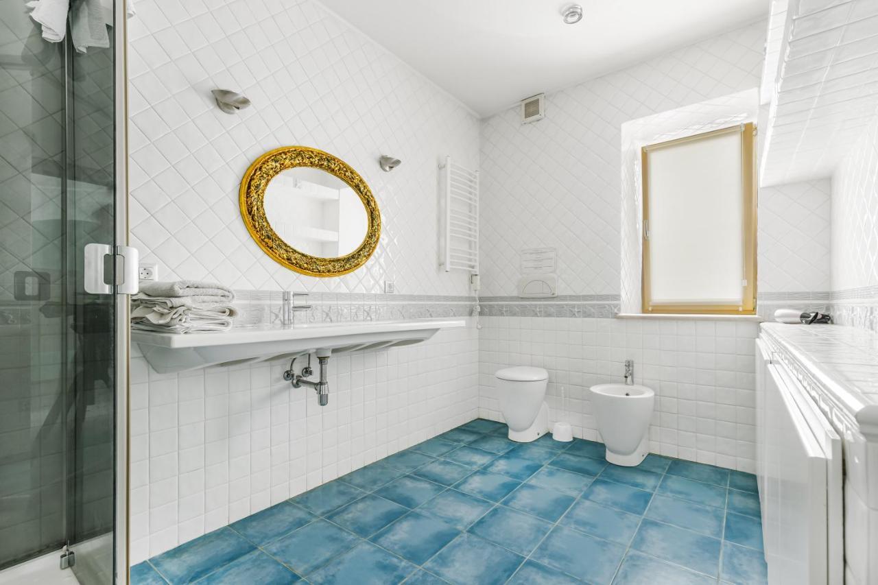Deribasivska Cozy 4-Room Apartment أوديسا المظهر الخارجي الصورة