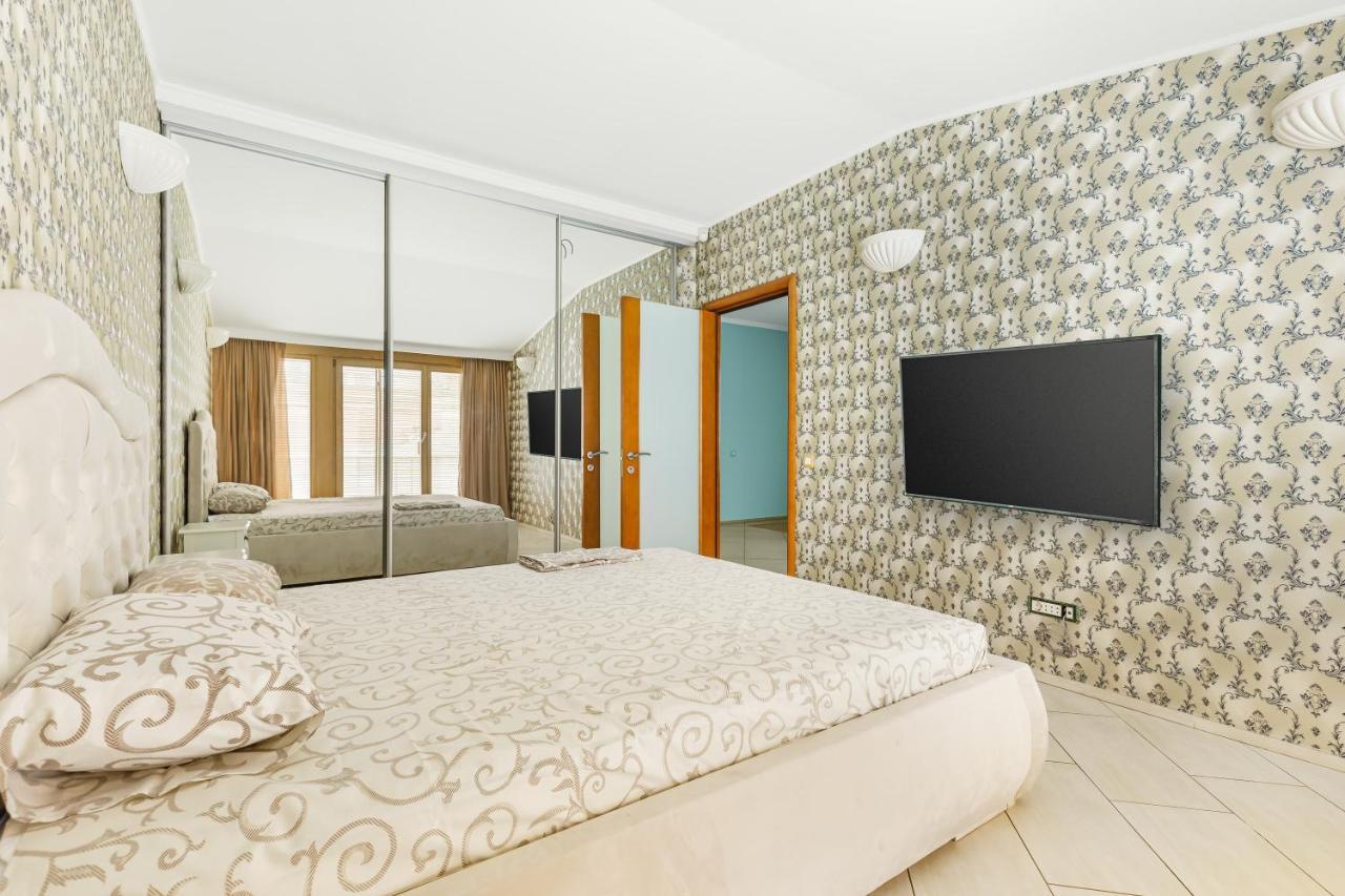 Deribasivska Cozy 4-Room Apartment أوديسا المظهر الخارجي الصورة